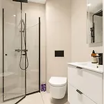 Stylish 4-room In Берген